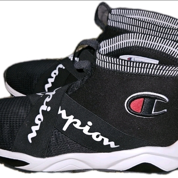 Champion Mens Black and White Crossiver Sneakers - Picture 4 of 12